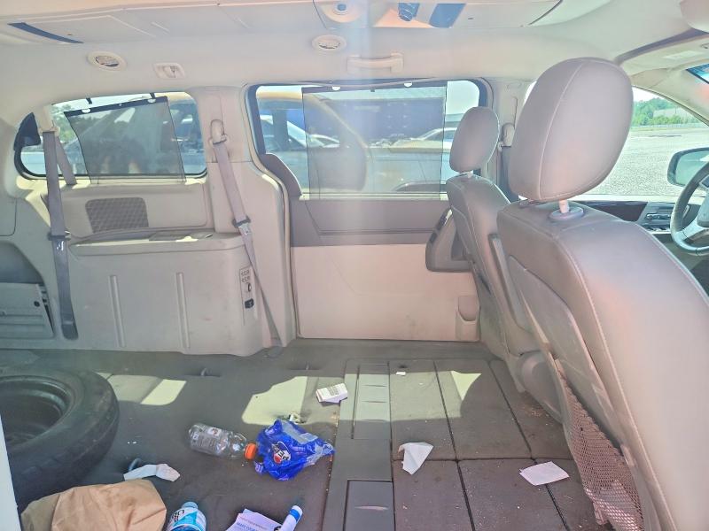 Photo 11 from auction – 2010 CHRYSLER TOWN & COUNTRY with VIN 2A4RR5D19AR240727