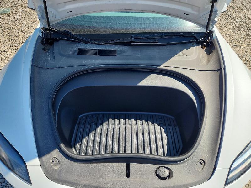 Снимка 11 от търг – 2025 TESLA MODEL 3 с VIN 5YJ3E1EA2SF013231