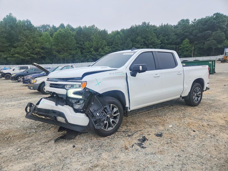 CHEVROLET SILVERADO 2025 with VIN 3GCUKEE82SG376012 - Photo from auction