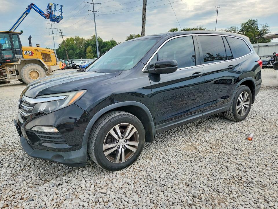 HONDA PILOT 2016 with VIN 5FNYF6H50GB053393 - Photo from auction