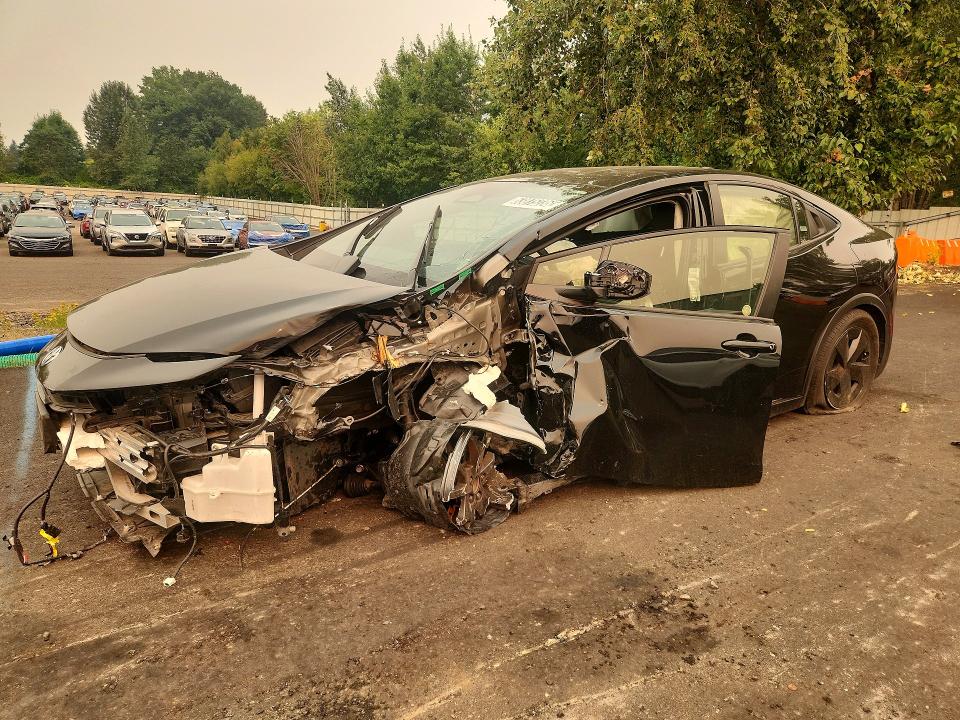TOYOTA PRIUS 2025 with VIN JTDACAAU1S3056954 - Photo from auction