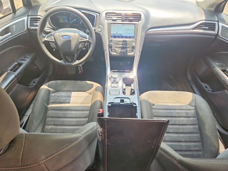 Photo 8 from auction – 2020 FORD FUSION with VIN 3FA6P0LU7LR267408