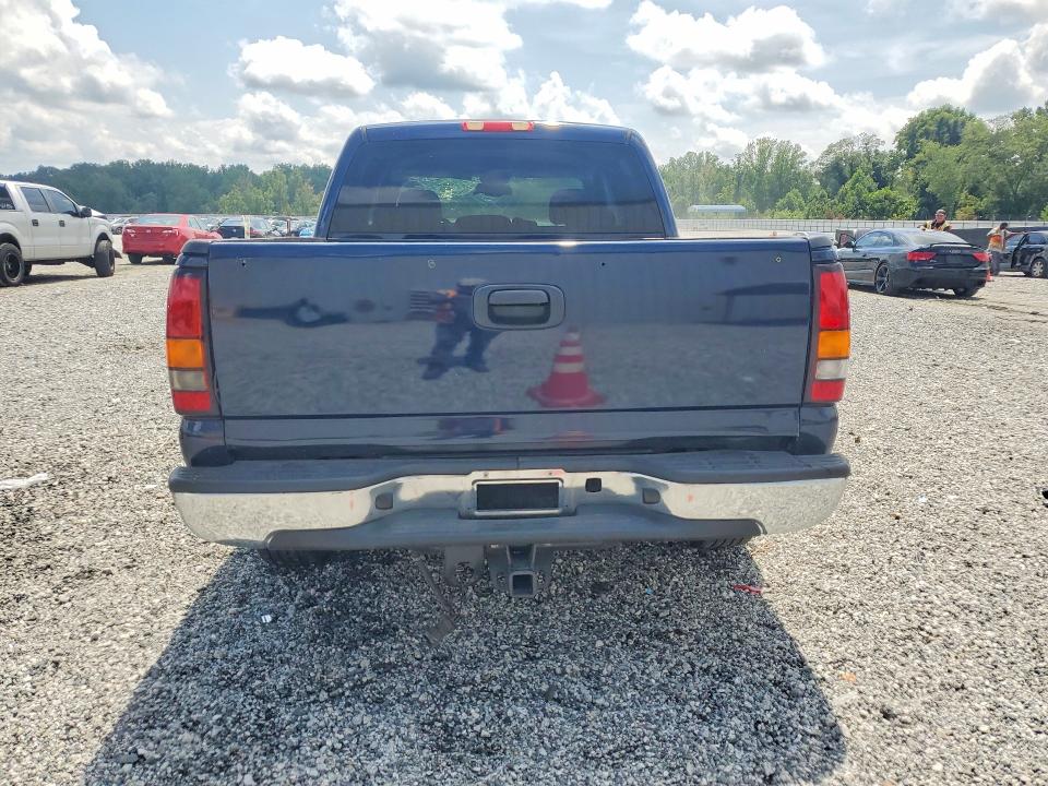 Photo 6 from auction – 2006 GMC NEW SIERRA with VIN 2GTEC13T061102615
