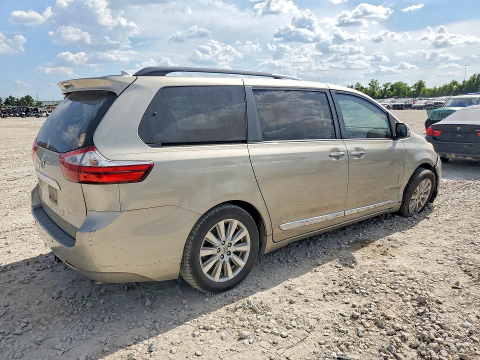 Photo 3 from auction – 2017 TOYOTA SIENNA with VIN 5TDYZ3DC9HS843279