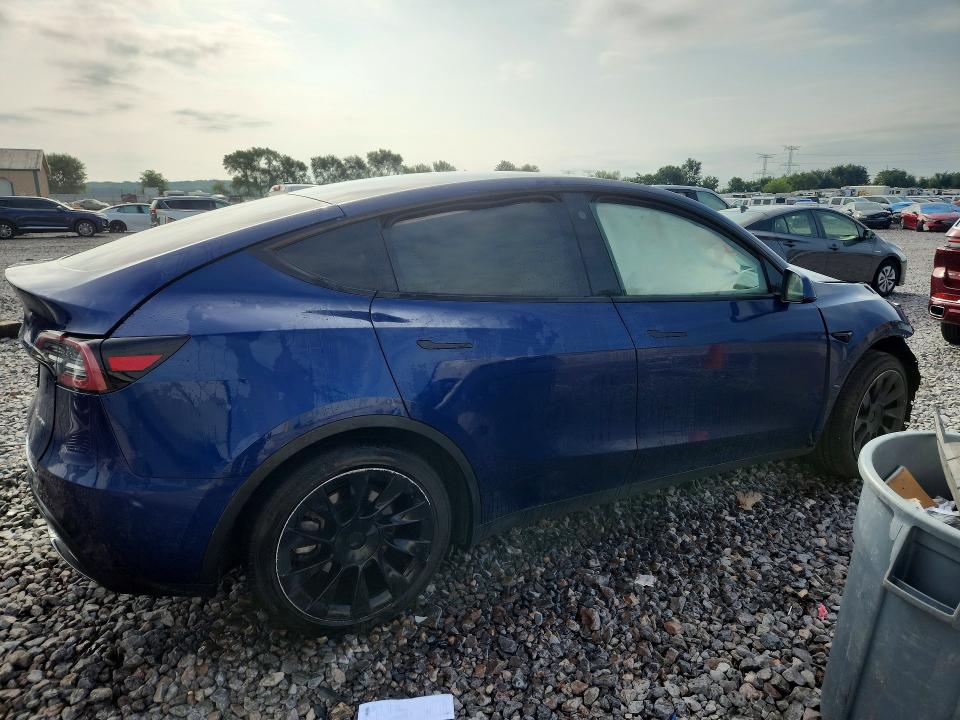 Photo 3 from auction – 2023 TESLA MODEL Y with VIN 7SAYGAEEXPF779480