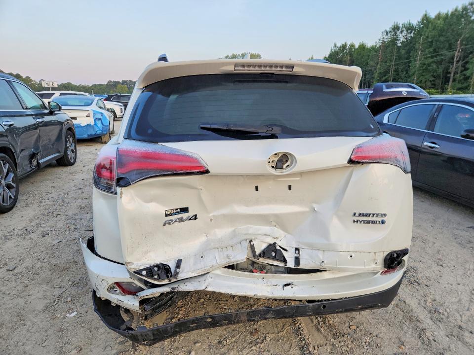 Photo 6 from auction – 2017 TOYOTA RAV4 HV with VIN JTMDJREV6HD080223