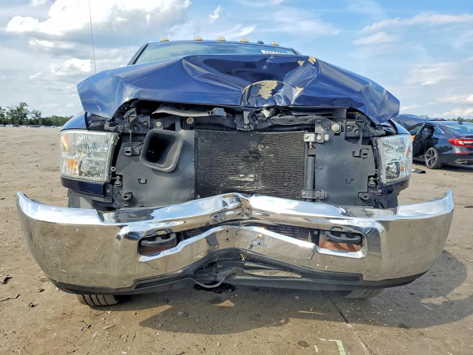 Снимка 5 от търг – 2018 RAM 2500 с VIN 3C6UR5CL0JG160412