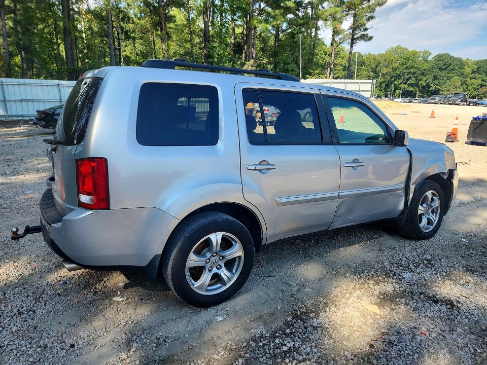 Photo 3 from auction – 2014 HONDA PILOT with VIN 5FNYF3H57EB008740