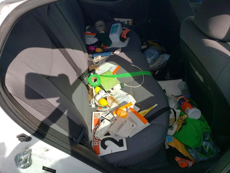 Photo 10 from auction – 2015 HYUNDAI ELANTRA with VIN 5NPDH4AE9FH634723