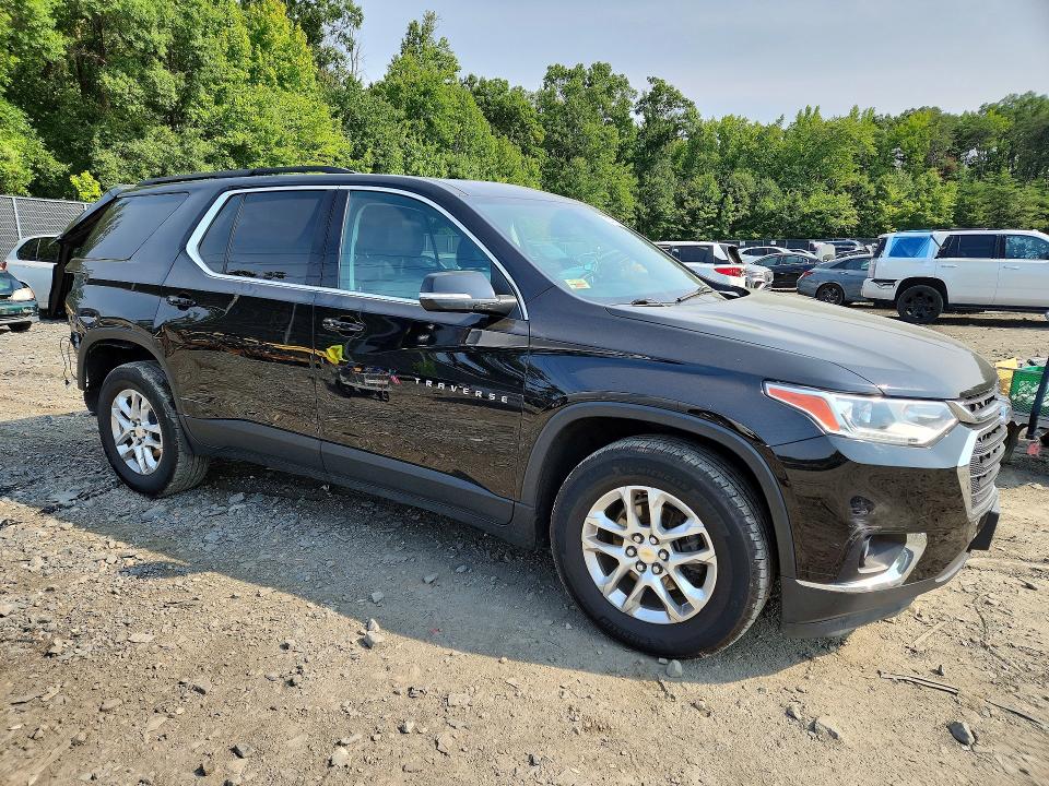 Photo 4 from auction – 2021 CHEVROLET TRAVERSE with VIN 1GNERGKW7MJ236478