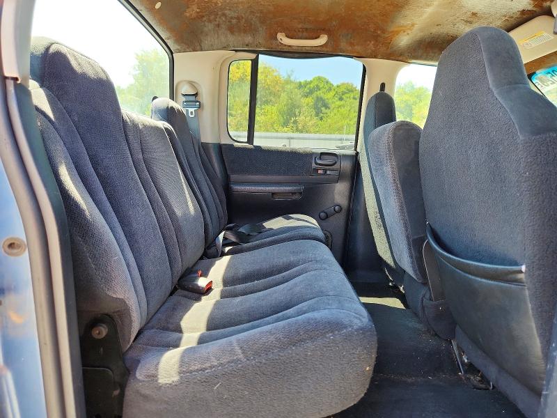 Photo 10 from auction – 2003 DODGE DAKOTA with VIN 1D7HG38X13S363696