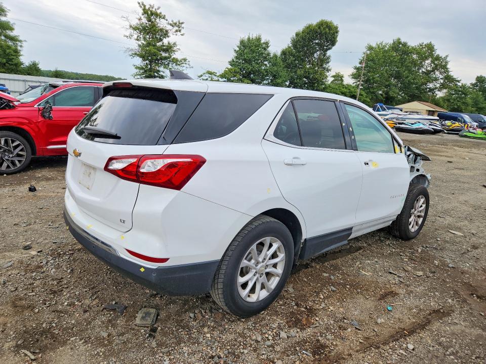 Photo 3 from auction – 2018 CHEVROLET EQUINOX with VIN 3GNAXJEV3JL277652