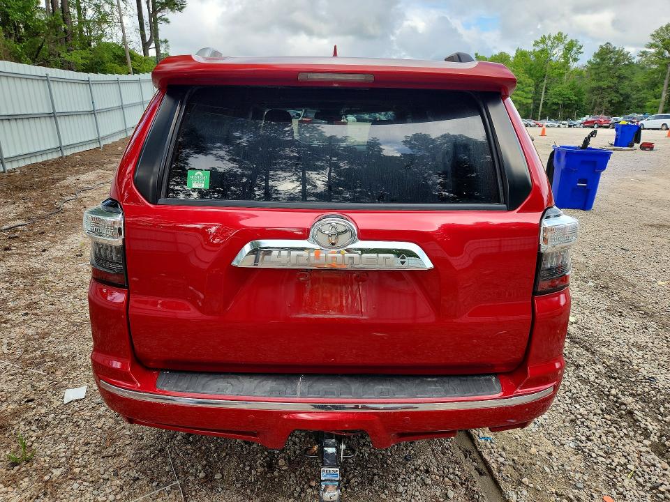 Photo 6 from auction – 2018 TOYOTA 4RUNNER with VIN JTEBU5JR1J5495462
