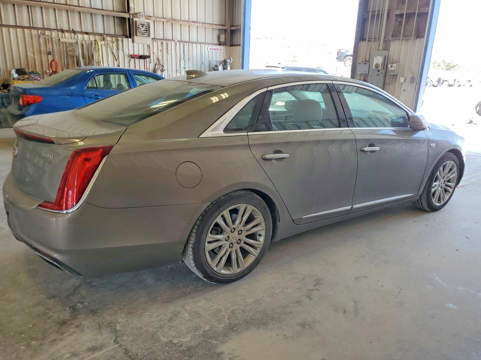 Photo 3 from auction – 2018 CADILLAC XTS with VIN 2G61M5S38J9176981