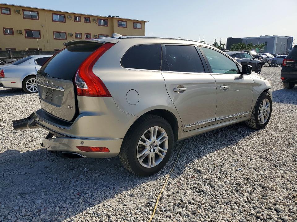 Photo 3 from auction – 2016 VOLVO XC60 with VIN YV440MDK9G2857742