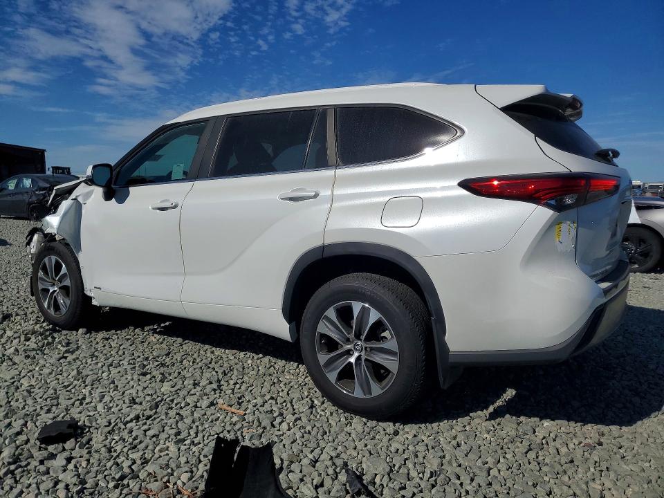Photo 2 from auction – 2023 TOYOTA HIGHLANDER HYBRID with VIN 5TDKBRCH7PS114786