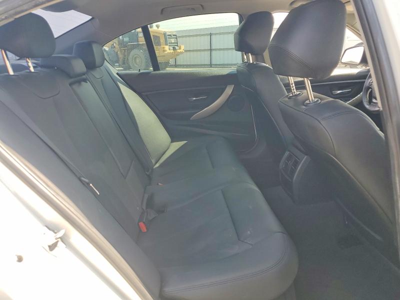 Photo 10 from auction – 2016 BMW 320 with VIN WBA8A9C58GK619078