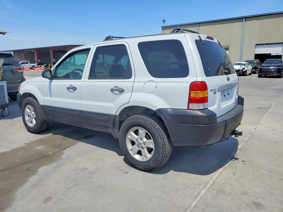 Photo 2 from auction – 2007 FORD ESCAPE with VIN 1FMYU03147KA49594