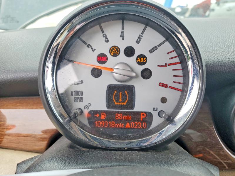 Photo 9 from auction – 2008 MINI COOPER with VIN WMWMF33558TT67153