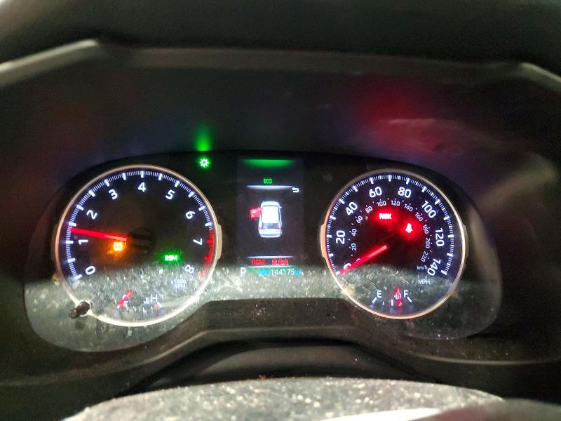 Photo 9 from auction – 2019 TOYOTA RAV4 with VIN 2T3A1RFVXKC031636