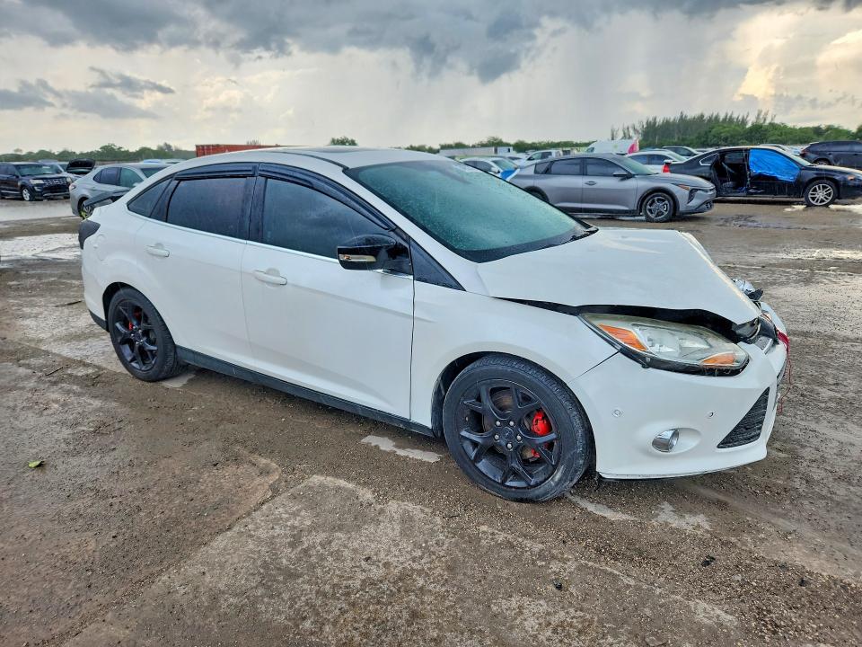Photo 4 from auction – 2012 FORD FOCUS with VIN 1FAHP3H25CL276978