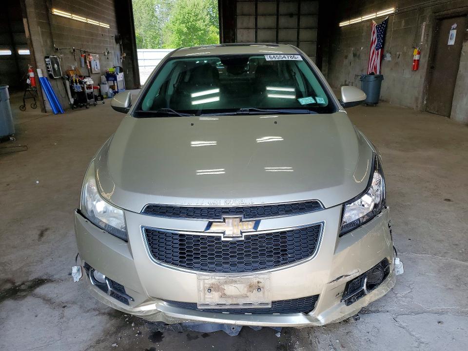 Photo 5 from auction – 2014 CHEVROLET CRUZE with VIN 1G1PC5SB2E7476839