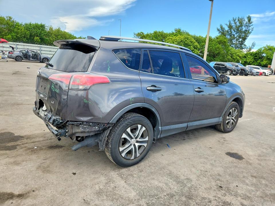 Photo 3 from auction – 2018 TOYOTA RAV4 with VIN JTMZFREV3JJ150663
