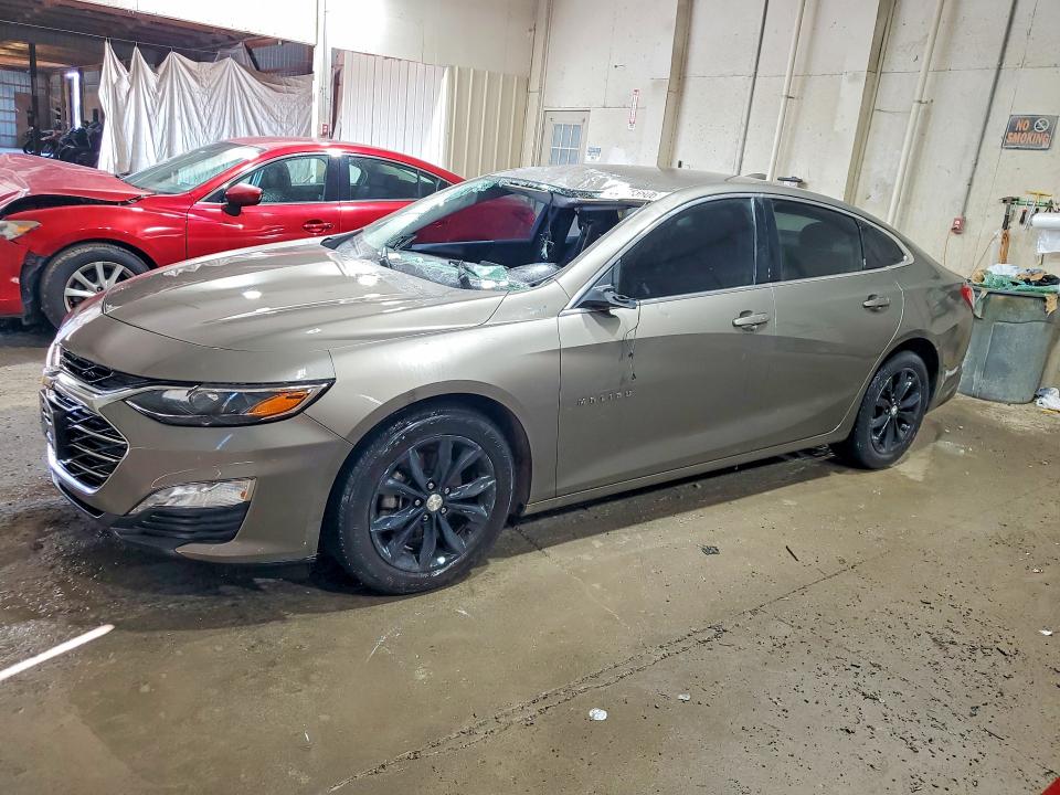 CHEVROLET MALIBU 2020 with VIN 1G1ZD5ST7LF037797 - Photo from auction