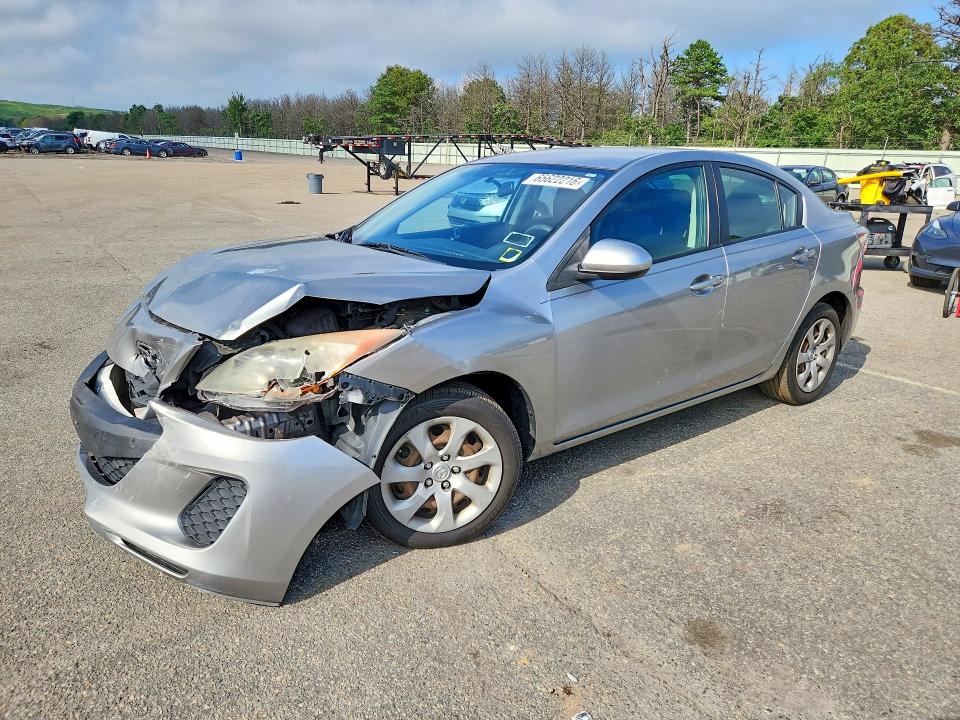MAZDA 3 2013 with VIN JM1BL1TF0D1766669 - Photo from auction