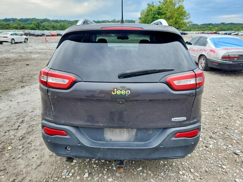 Photo 6 from auction – 2017 JEEP CHEROKEE with VIN 1C4PJLCB7HW611212