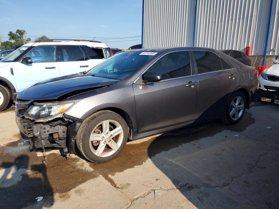 TOYOTA CAMRY 2014 مع رقم تعريف المركبة 4T1BF1FK2EU749061 - صورة من المزاد