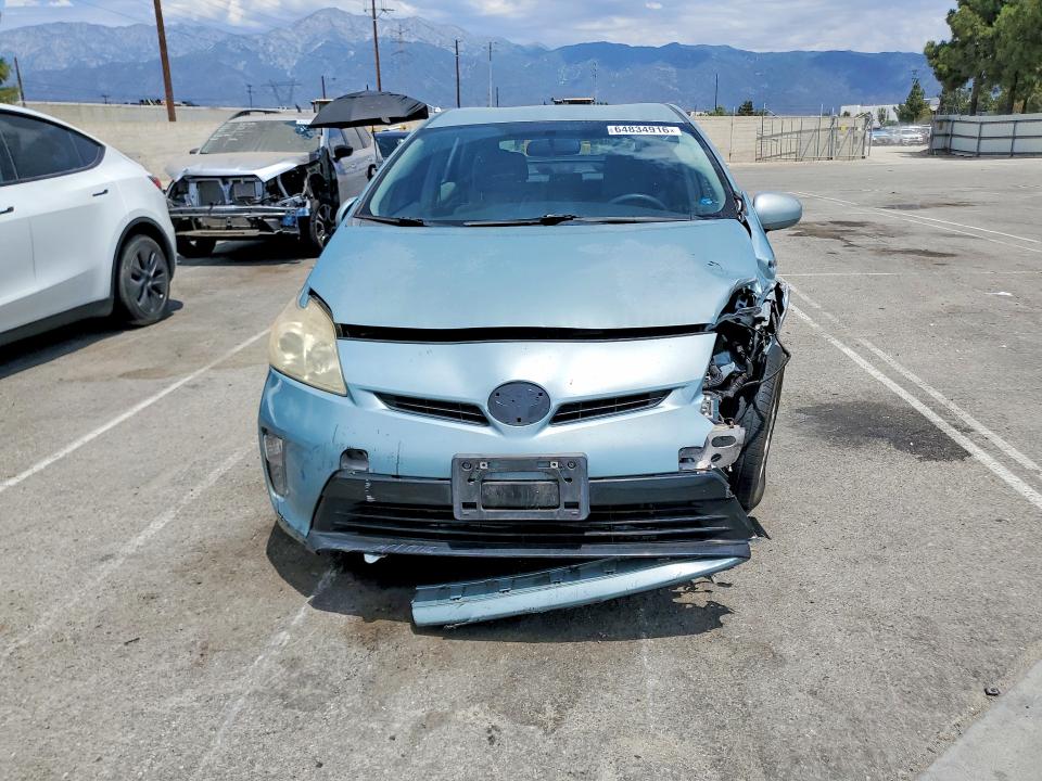 Photo 5 from auction – 2013 TOYOTA PRIUS with VIN JTDKN3DU7D1711011