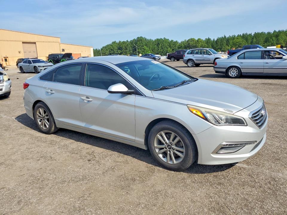 Photo 4 from auction – 2015 HYUNDAI SONATA with VIN 5NPE24AF2FH240575