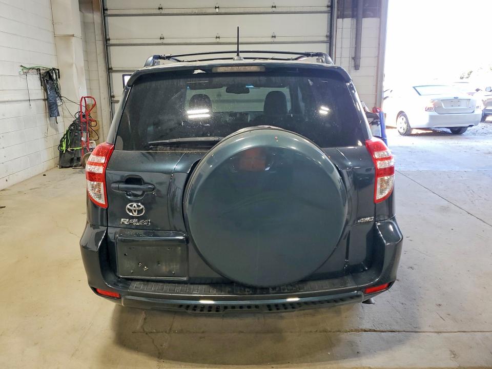 Photo 6 from auction – 2011 TOYOTA RAV4 with VIN 2T3BF4DV0BW102952