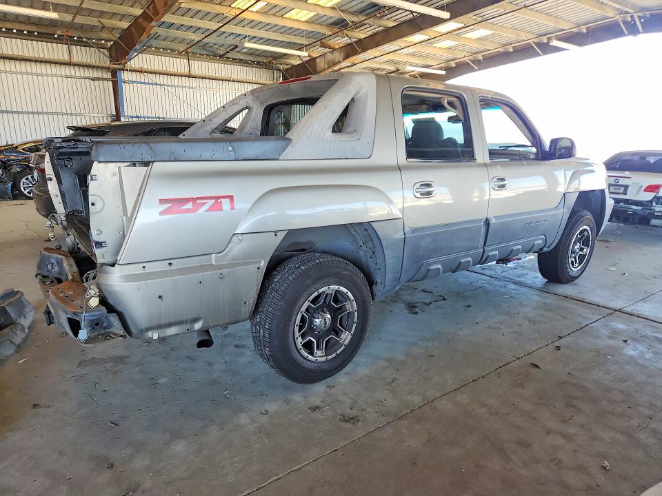 Photo 3 from auction – 2003 CHEVROLET AVALANCHE with VIN 3GNEK13T73G133342