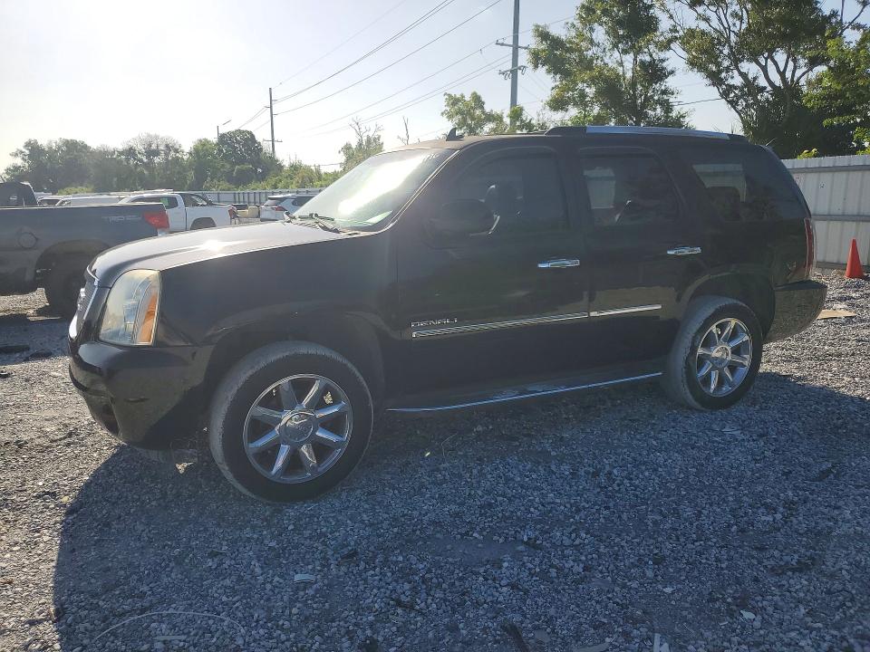 GMC YUKON 2013 with VIN 1GKS1EEF7DR246985 - Photo from auction
