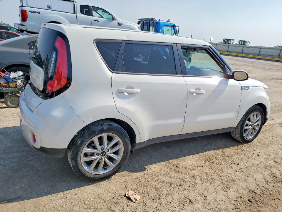 Photo 3 from auction – 2019 KIA SOUL with VIN KNDJP3A57K7666147