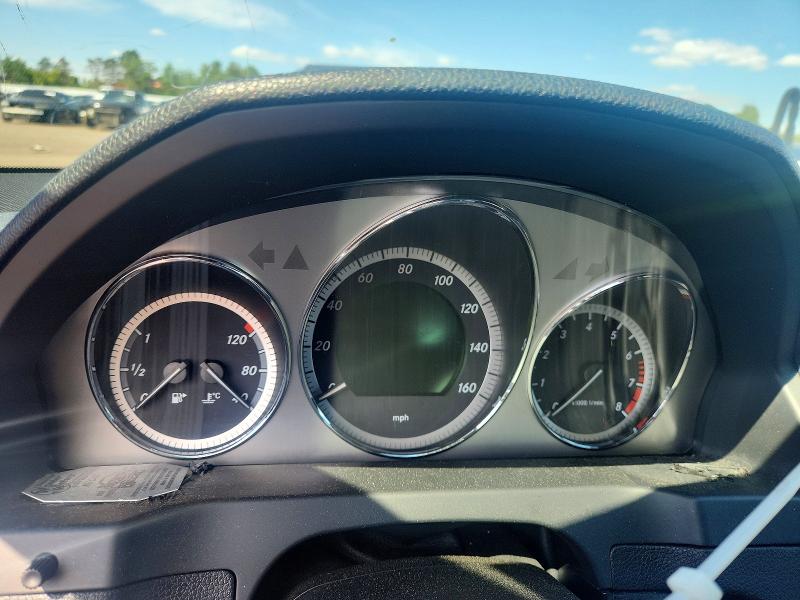 Photo 9 from auction – 2010 MERCEDES-BENZ C with VIN WDDGF8BB7AR123341