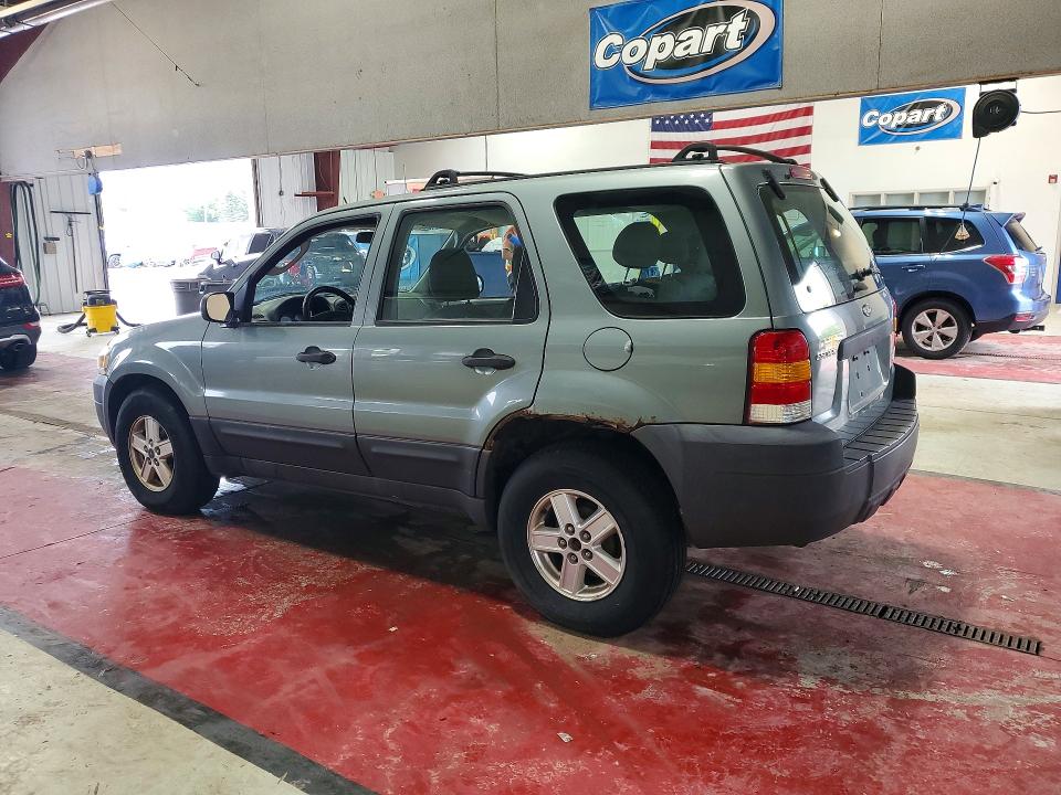 Photo 2 from auction – 2005 FORD ESCAPE with VIN 1FMYU92Z75KB52467