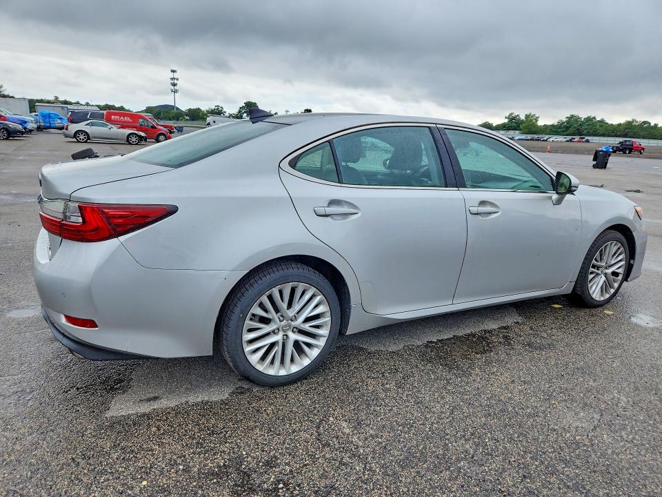 Photo 3 from auction – 2016 LEXUS ES with VIN 58ABK1GG2GU004215