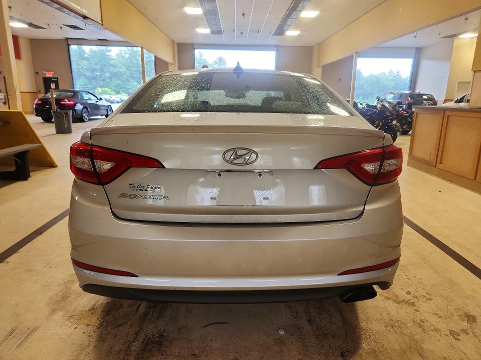 Photo 6 from auction – 2016 HYUNDAI SONATA with VIN 5NPE24AF3GH315320
