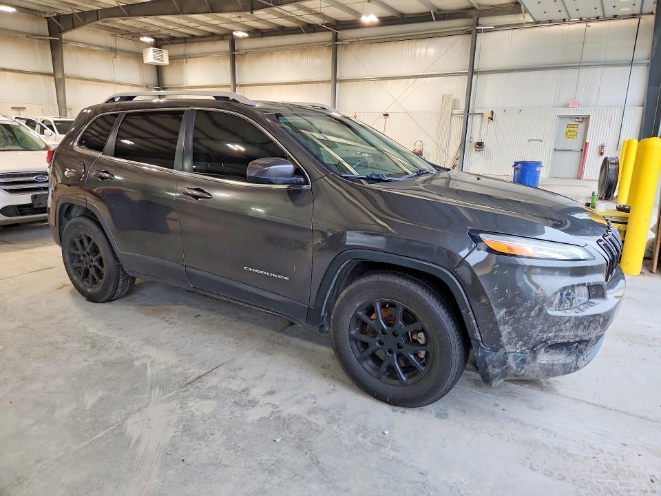 Photo 4 from auction – 2015 JEEP CHEROKEE with VIN 1C4PJLCB8FW695473