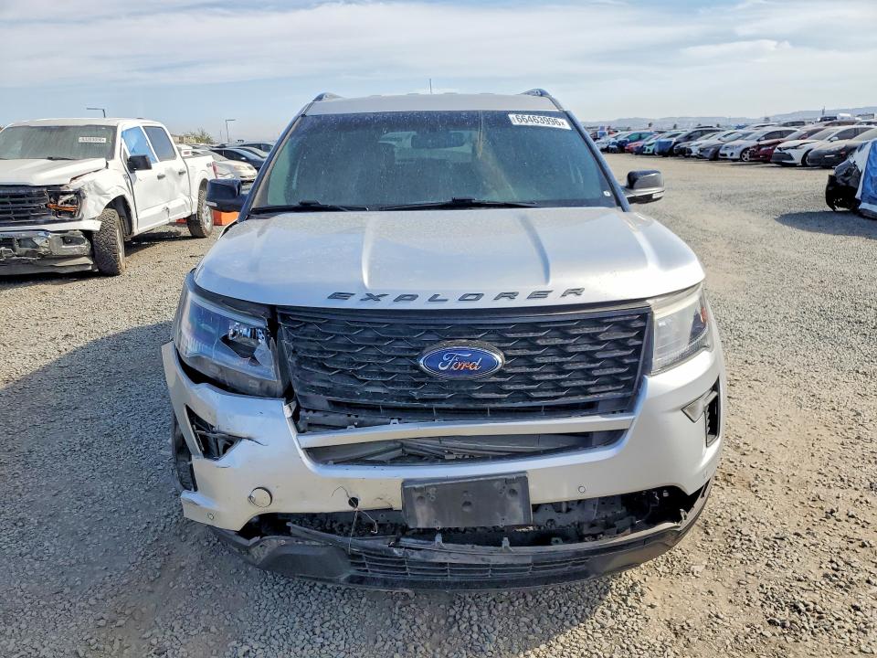 Photo 5 from auction – 2019 FORD EXPLORER with VIN 1FM5K8GT8KGB48112