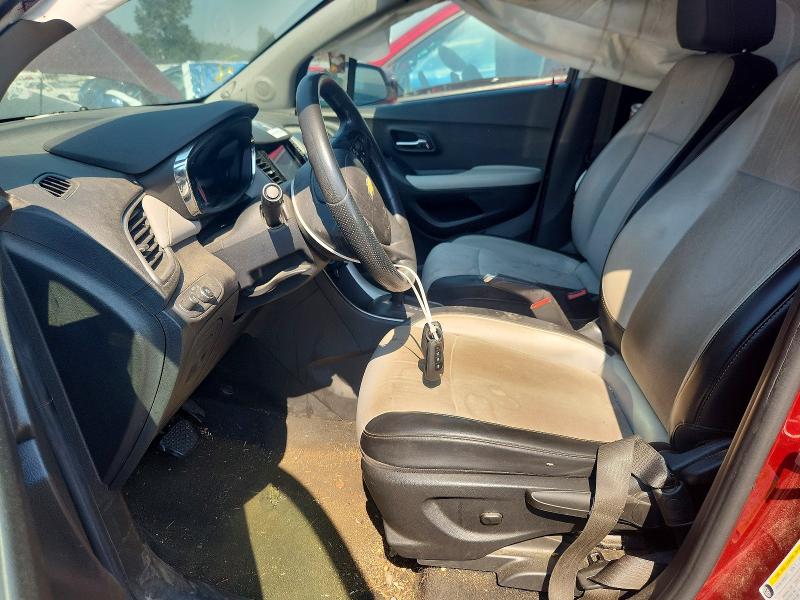 Photo 7 from auction – 2021 CHEVROLET TRAX with VIN KL7CJPSB2MB334295