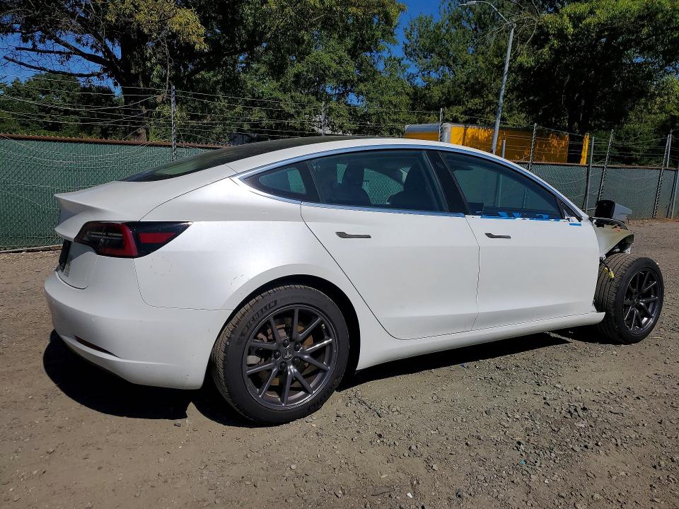 Photo 3 from auction – 2020 TESLA MODEL 3 with VIN 5YJ3E1EA6LF504385