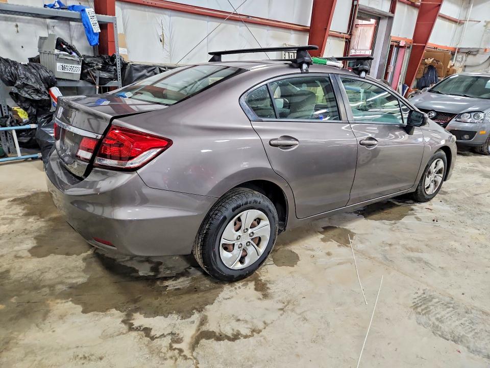 Photo 3 from auction – 2014 HONDA CIVIC with VIN 19XFB2F53EE213185