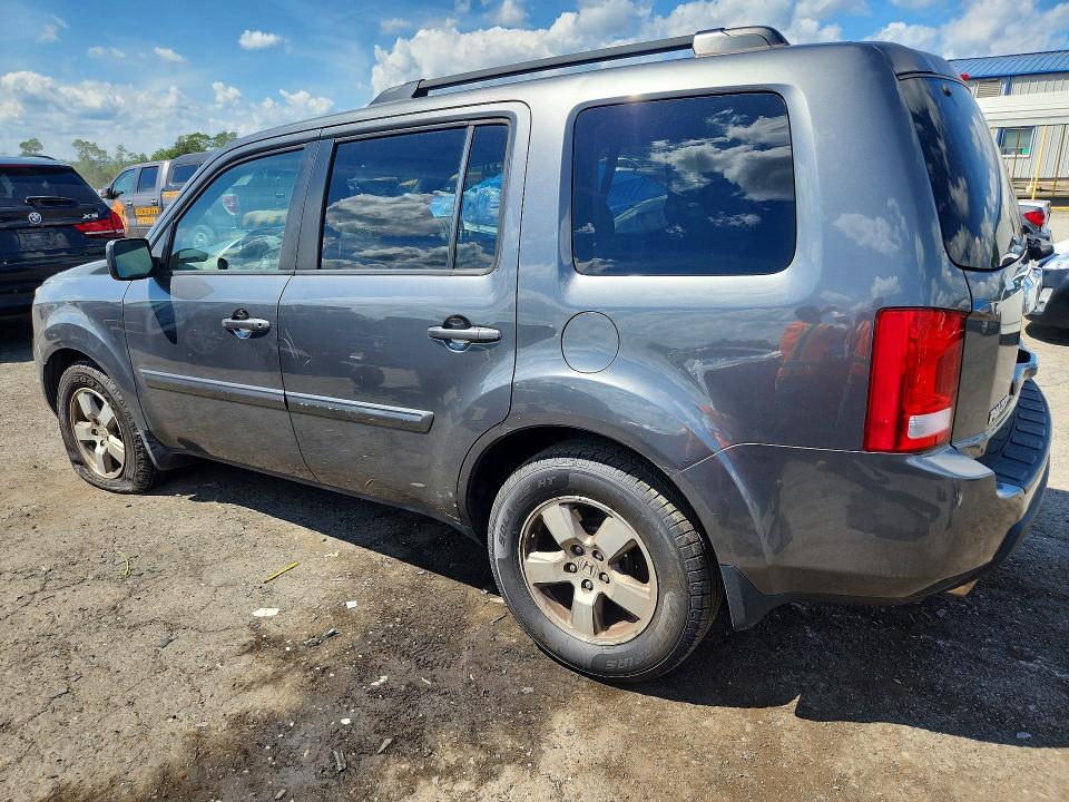 Photo 2 from auction – 2011 HONDA PILOT with VIN 5FNYF4H50BB036316