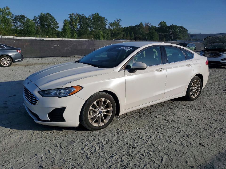 FORD FUSION 2020 with VIN 3FA6P0LU2LR122311 - Photo from auction