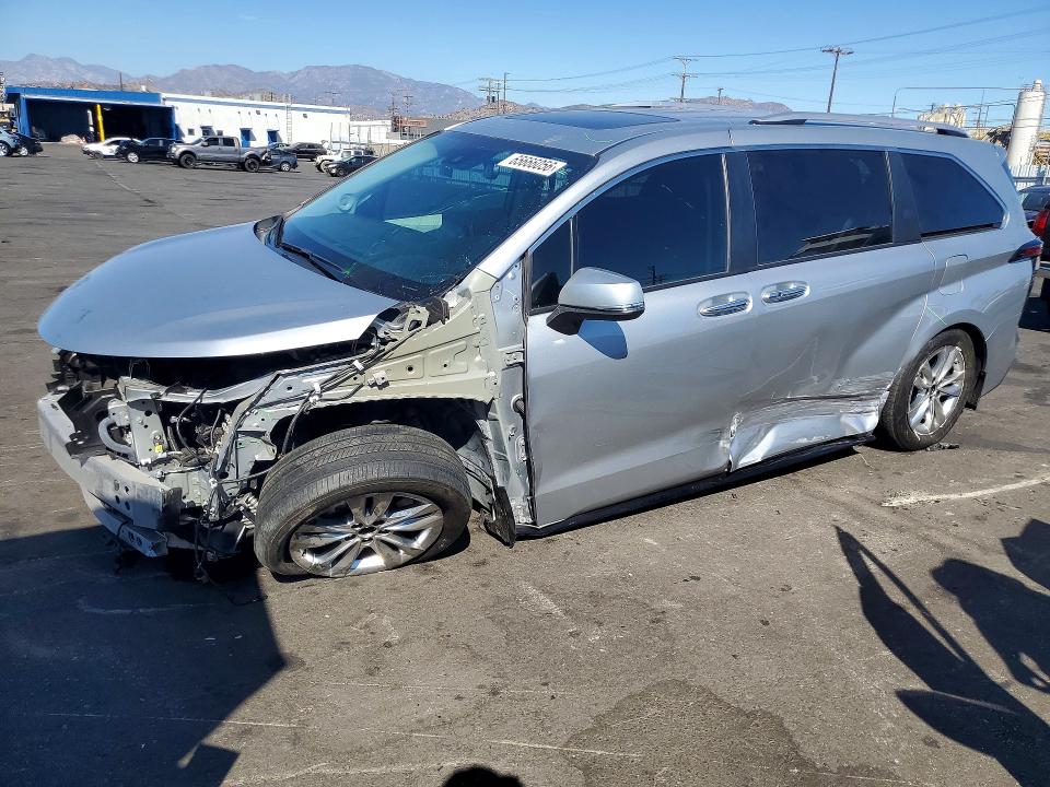 2023 TOYOTA SIENNA - Търг №65666056