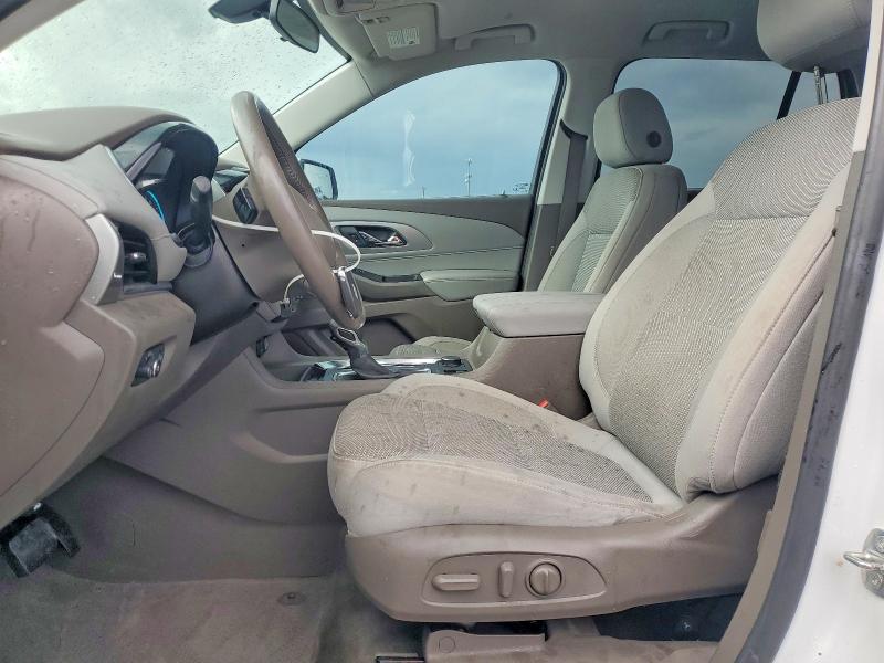 Photo 7 from auction – 2021 CHEVROLET TRAVERSE with VIN 1GNERGKW5MJ122091